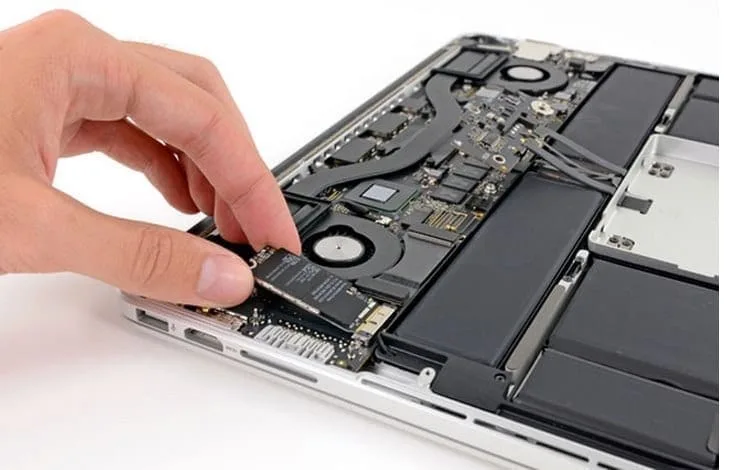 MacBook Pro 1 1